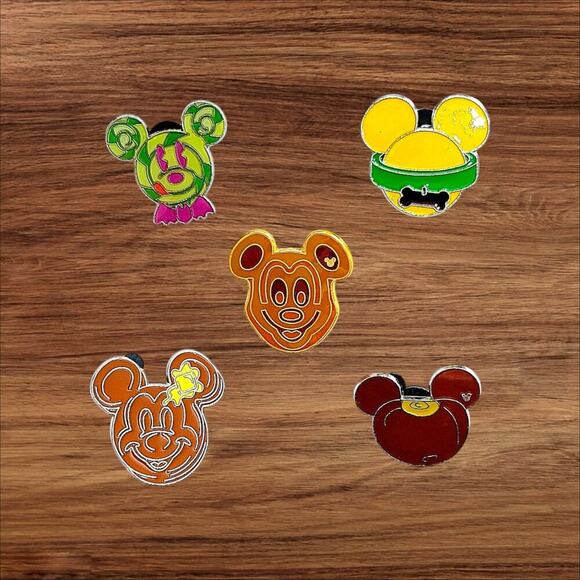 5 Mickey Head Disney Parks Trading Pins, Plus 2 Bonus Pins - Picture 1 of 2